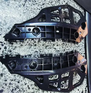 Auris New Model Bumper Brackets/Bumper Slides