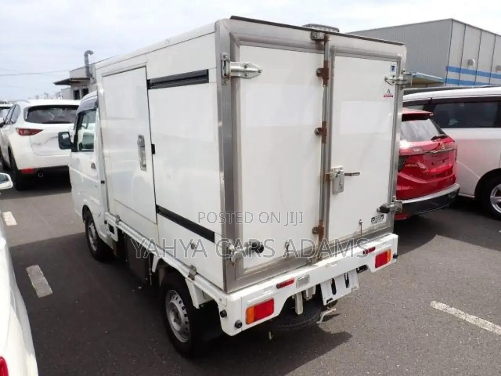 Suzuki Carry Freezer Truck