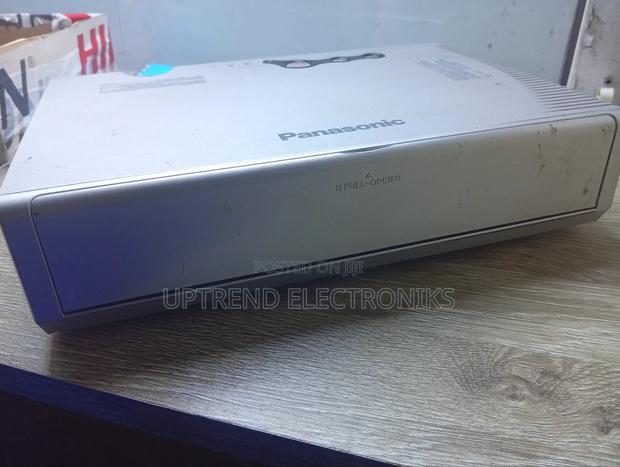 Panasonic Pt-Lc56e – Perfect Budget Projector for School Office - thumbnail 2