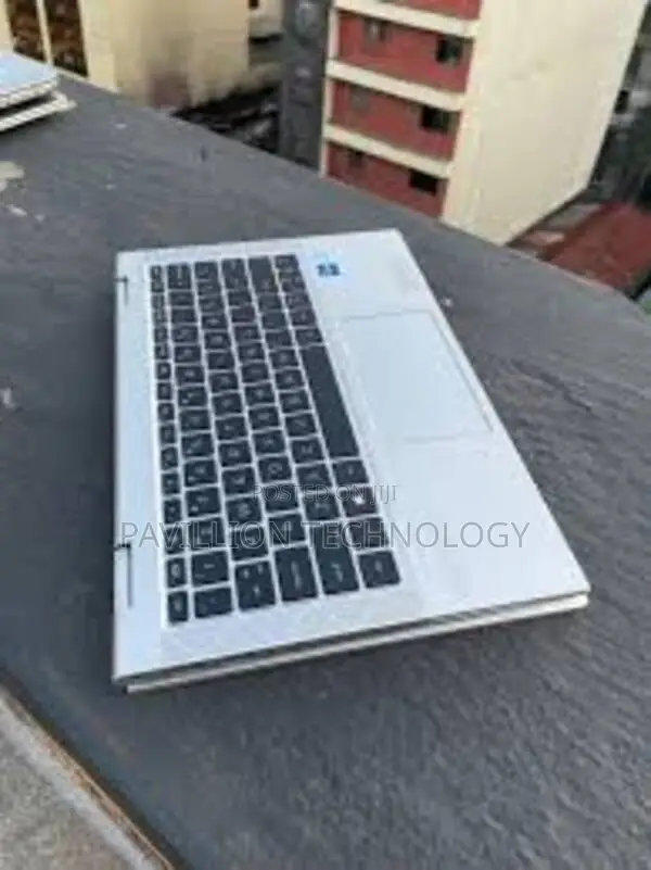 Laptop HP EliteBook 830 G8 16GB Intel Core I7 SSD 512GB