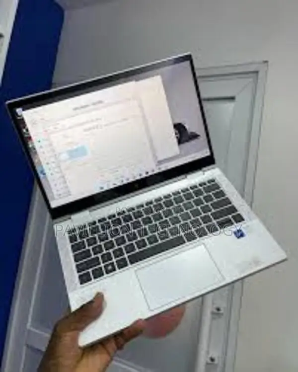 Laptop HP EliteBook 830 G8 16GB Intel Core I7 SSD 512GB