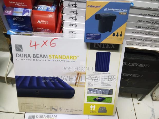 Inflated Mattress With Free Pump – Lightweight Convenient Use - main view