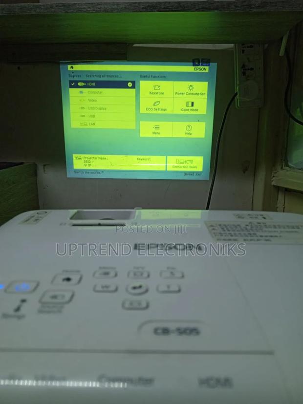 Epson Cb-S05 – Crystal Clear Projection Made Affordable - thumbnail 2