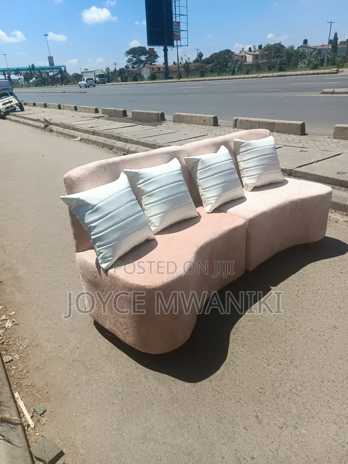 Reception Seat or Salon Waiting Seat, Peach