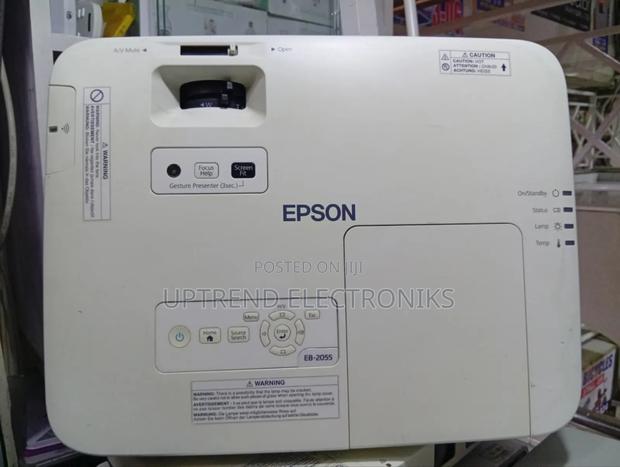 Super Bright Epson Eb-2055 Projector - thumbnail 2