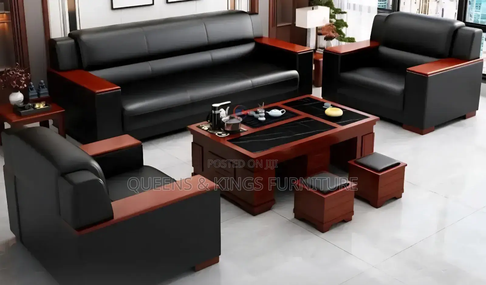 5 Seater Luxury Leather Couch With Solid Mahogany Frame