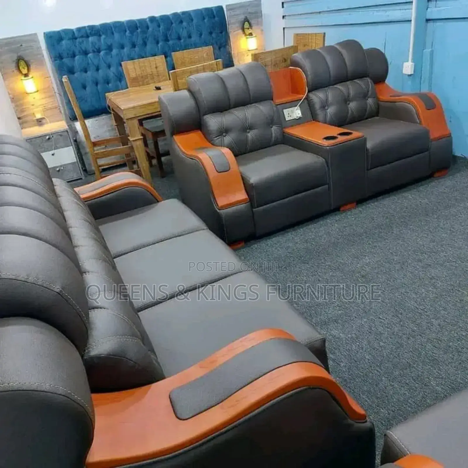 5 Seater Luxury Leather Couch With Solid Mahogany Frame