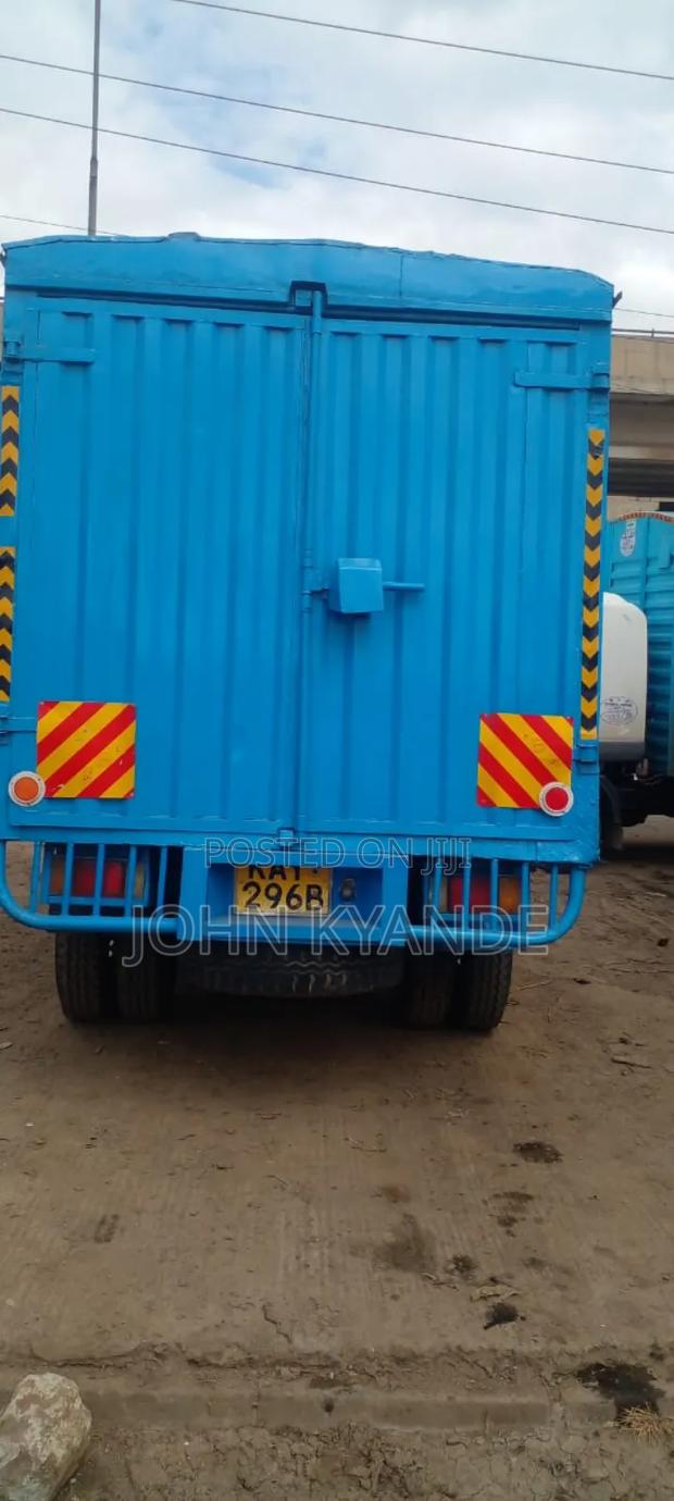 Isuzu Elf Kay Light Truck - thumbnail 2