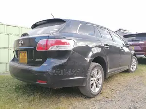 Toyota Avensis 2012 Black