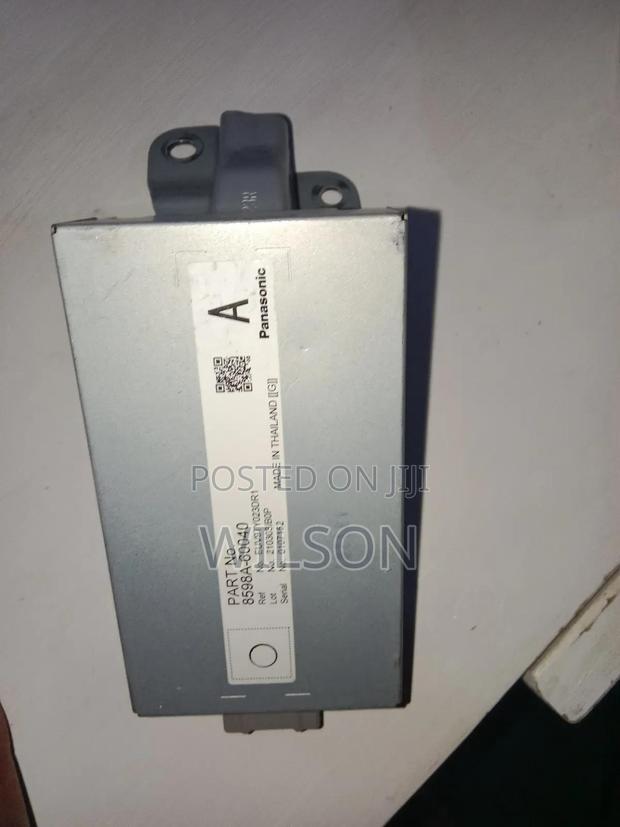 Land Cruiser Prado J150 Auto Battery Door Control