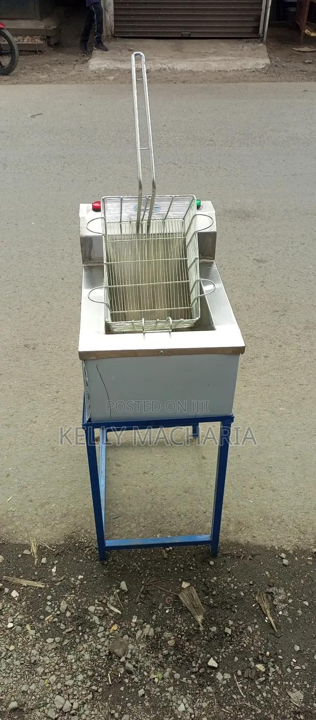 Commercial Single Fryers - thumbnail 9