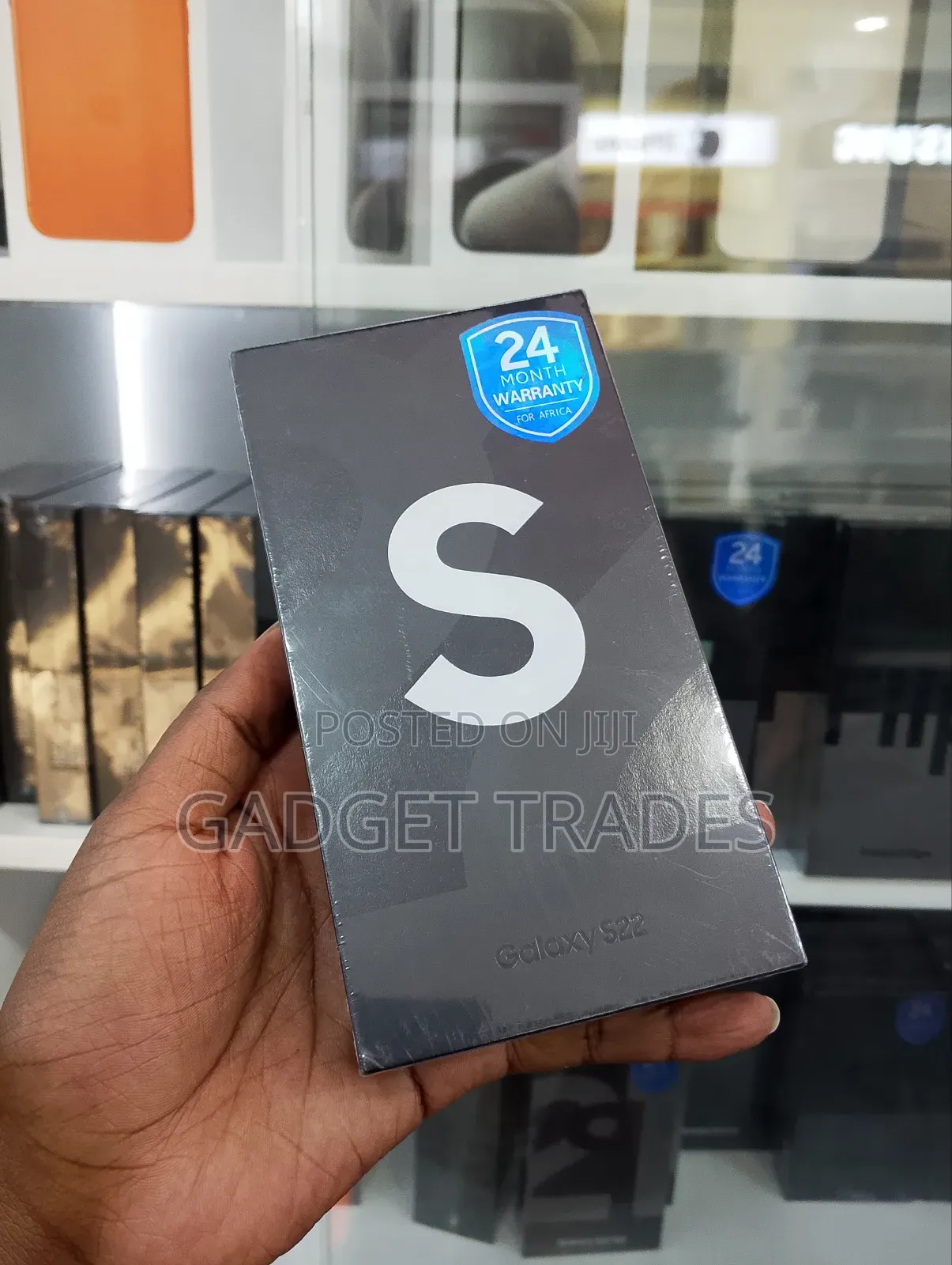 New Samsung Galaxy S22 5G 256 GB Black