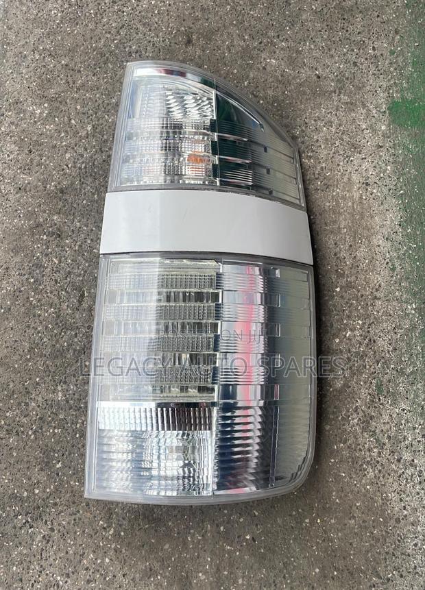 Toyota Voxy Taillamp(Old Model)