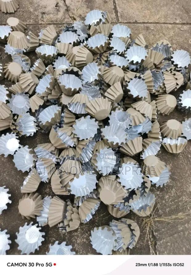 Galvanized Muffins Cakes Tins, Available - main view