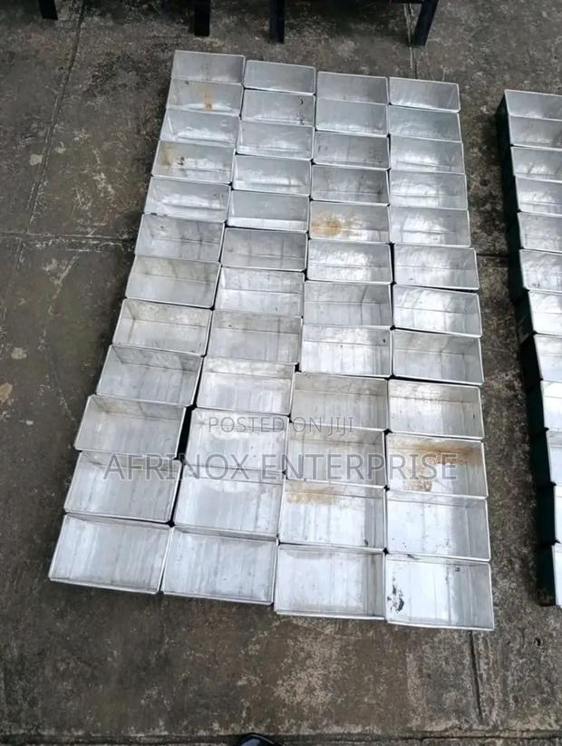 Assorted Bakery Tins Available – Durable and Affordable. - main view