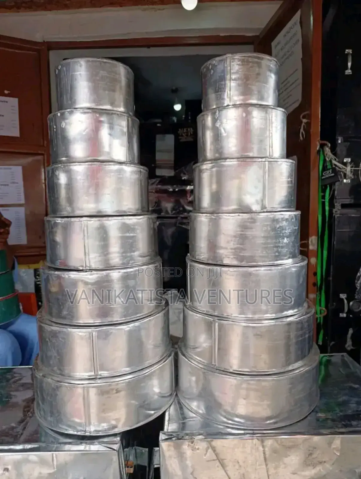 Round, Square Loaf Tins – Strong and Long-Lasting