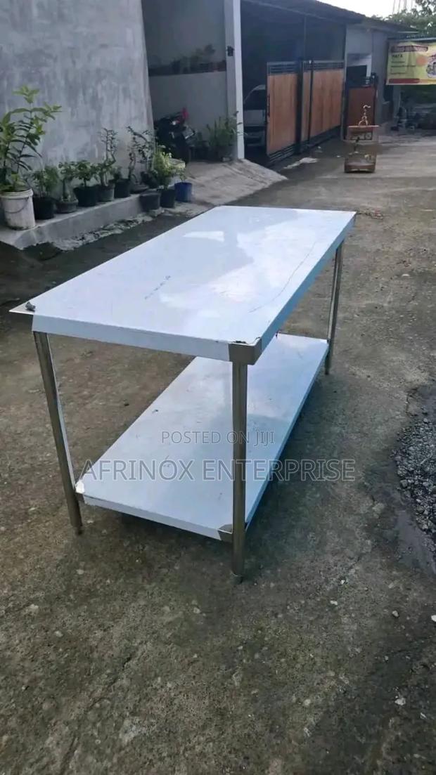 Premium Kitchen Table – Sturdy, Easy to Clean, Long-Lasting - thumbnail 3