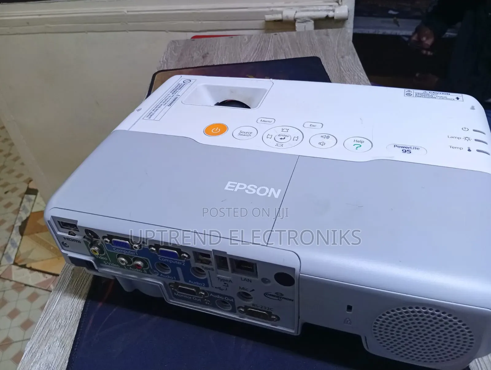 Epson Powerlite 95 – High Clarity Xga Projector for Work Home