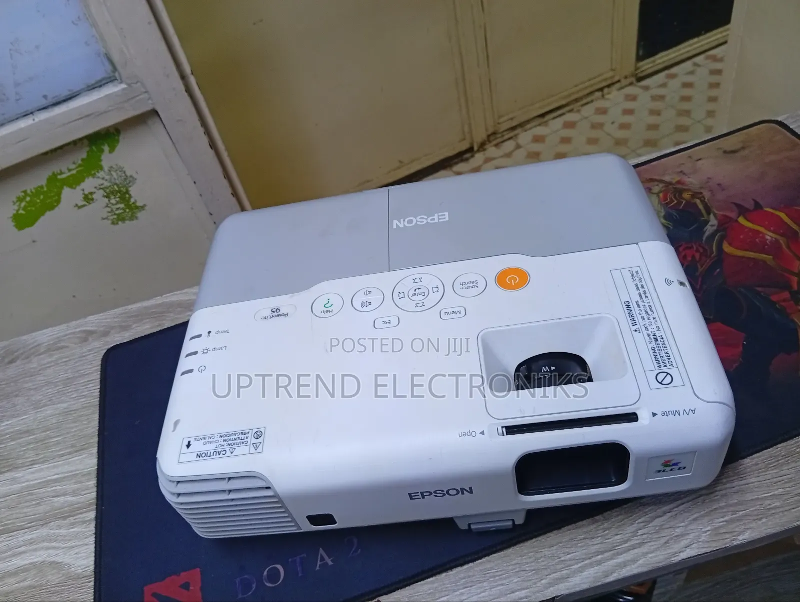 Epson Powerlite 95 – Bright, Reliable Built for Everyday Use