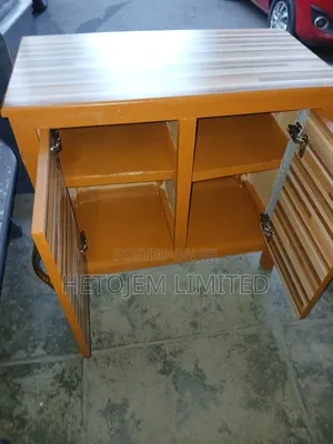 Kabati Kali Sana – Strong, Classy Na Imeweza