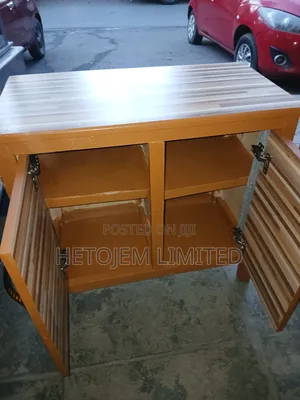 Kabati Kali Sana – Strong, Classy Na Imeweza