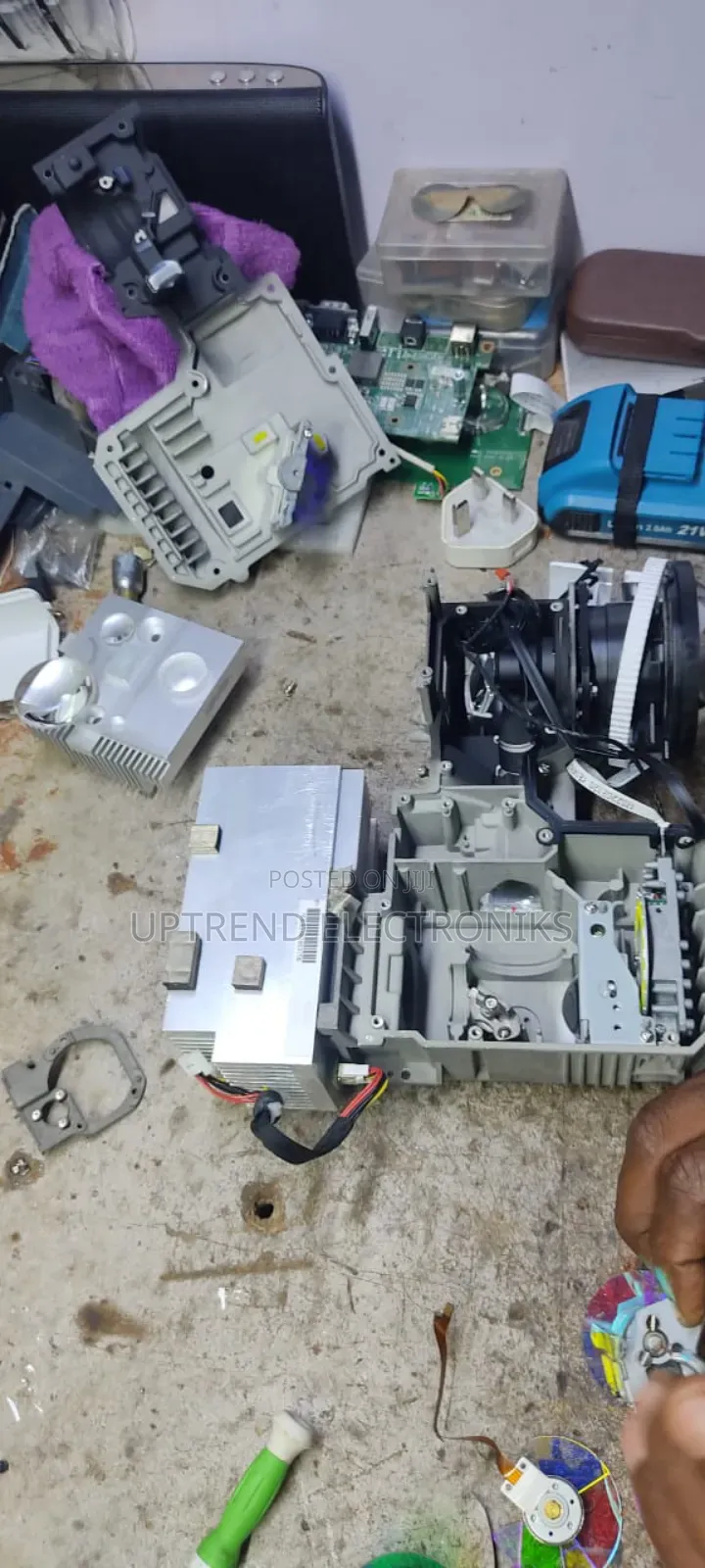 Projector Repair -All Projector Brand Technician