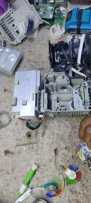 Affordable Projector Repair – Fast Service You Can Trust!