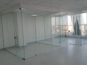 Frameless Partitions With Glass Door Complete With Accessories