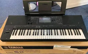 Yamaha PSR Sx 700 Portable Keyboard