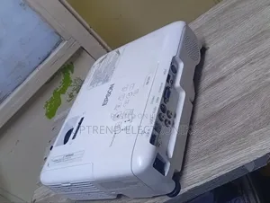 Epson Eb-S31 – Lightweight Design With Full Connectivity