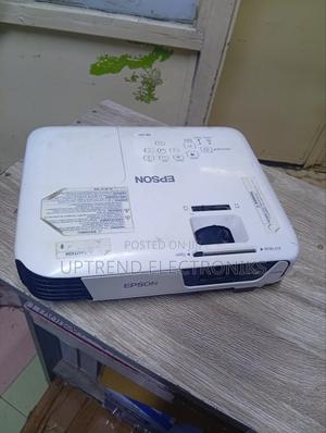 Epson Eb-S31 – Hassle-Free Setup, Instant Projection - thumbnail 2