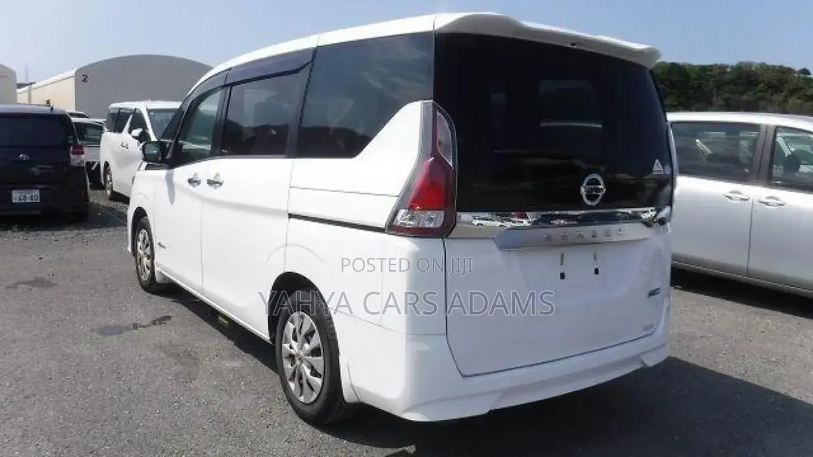 Nissan Serena 2018 White