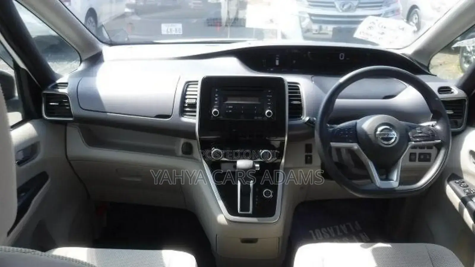 Nissan Serena 2018 White
