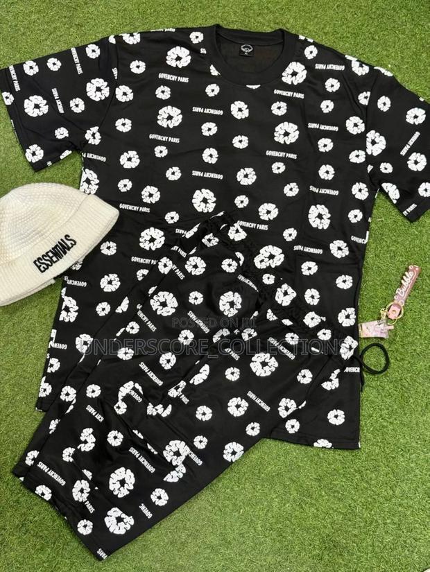 White and Black Two Set Short Piece