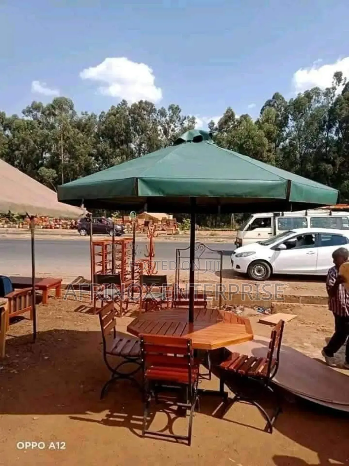 Outdoor Parasol Umbrella With 6 Chairs