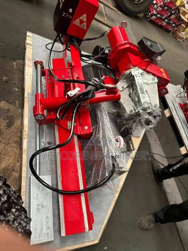 Commercial Truck Tyre Changer Machine From Size 14inch to 46inch. - main view
