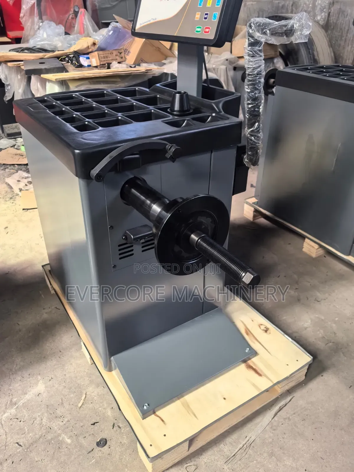 Commercial Electric Wheel Balancer Machine Computerized.