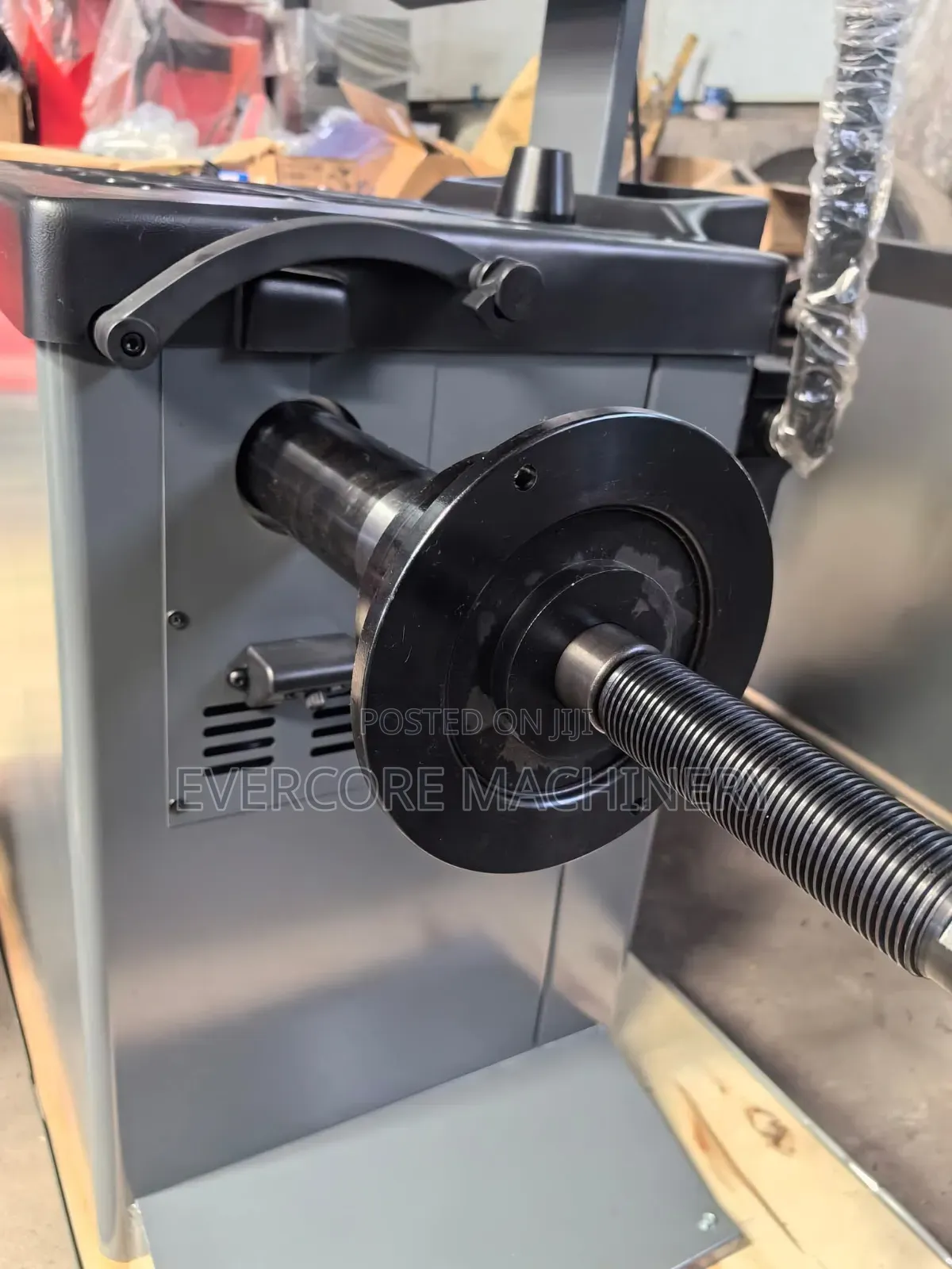 Commercial Electric Wheel Balancer Machine Computerized.