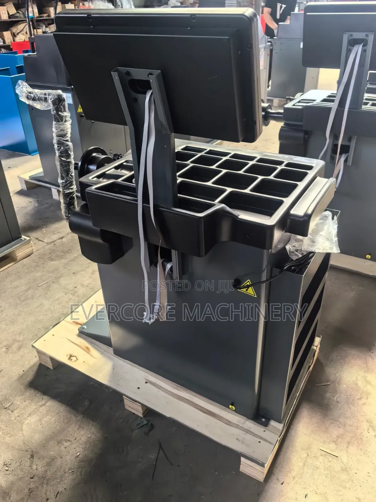 Commercial Electric Wheel Balancer Machine Computerized.