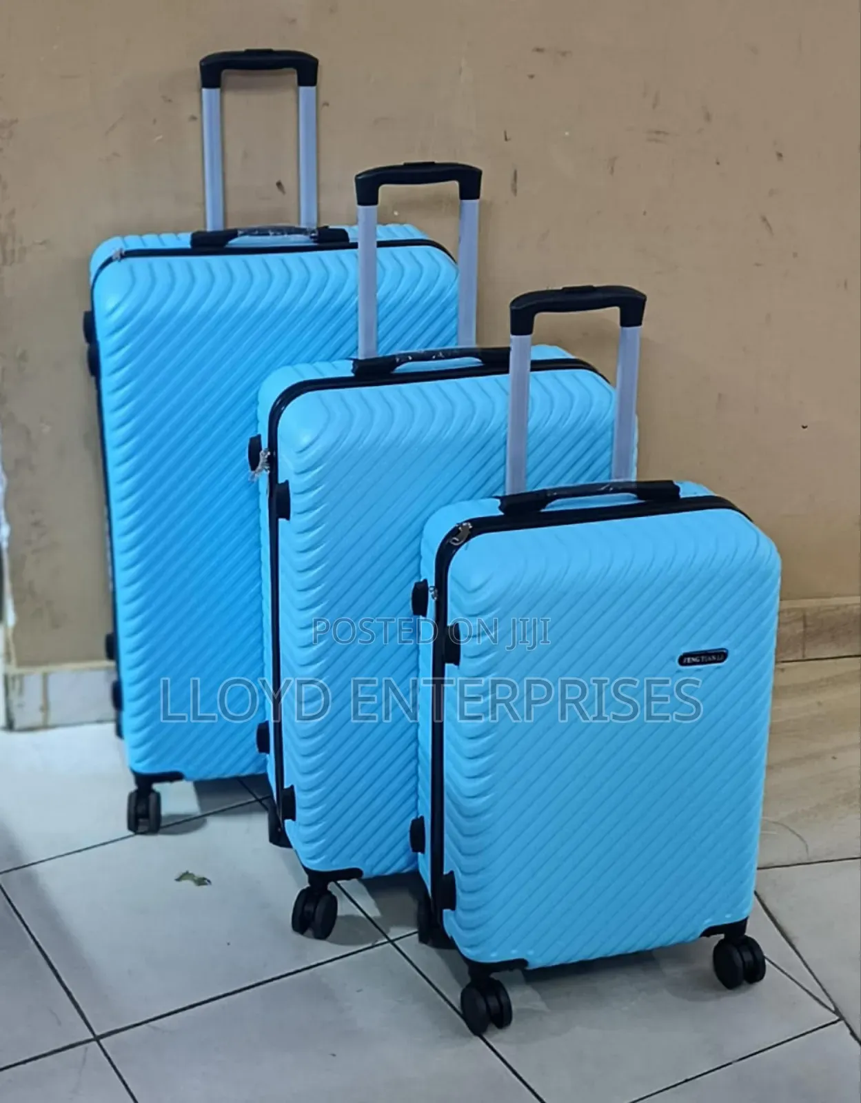 3 PCS Fibre Suitcaaes