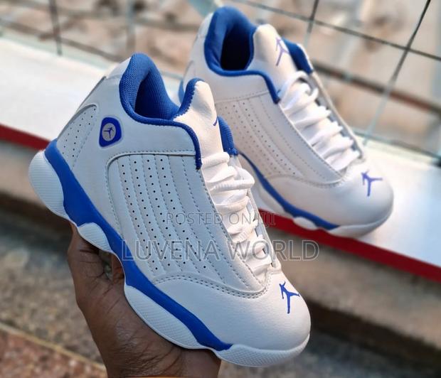 White Blue J14 - main view