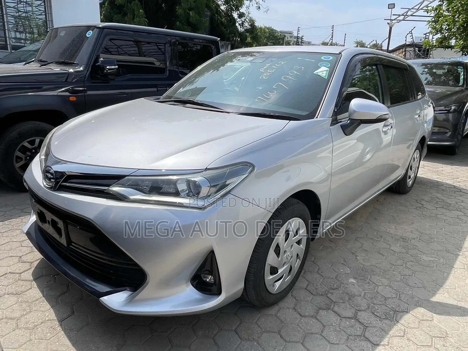 Toyota Corolla Fielder 2018 Silver