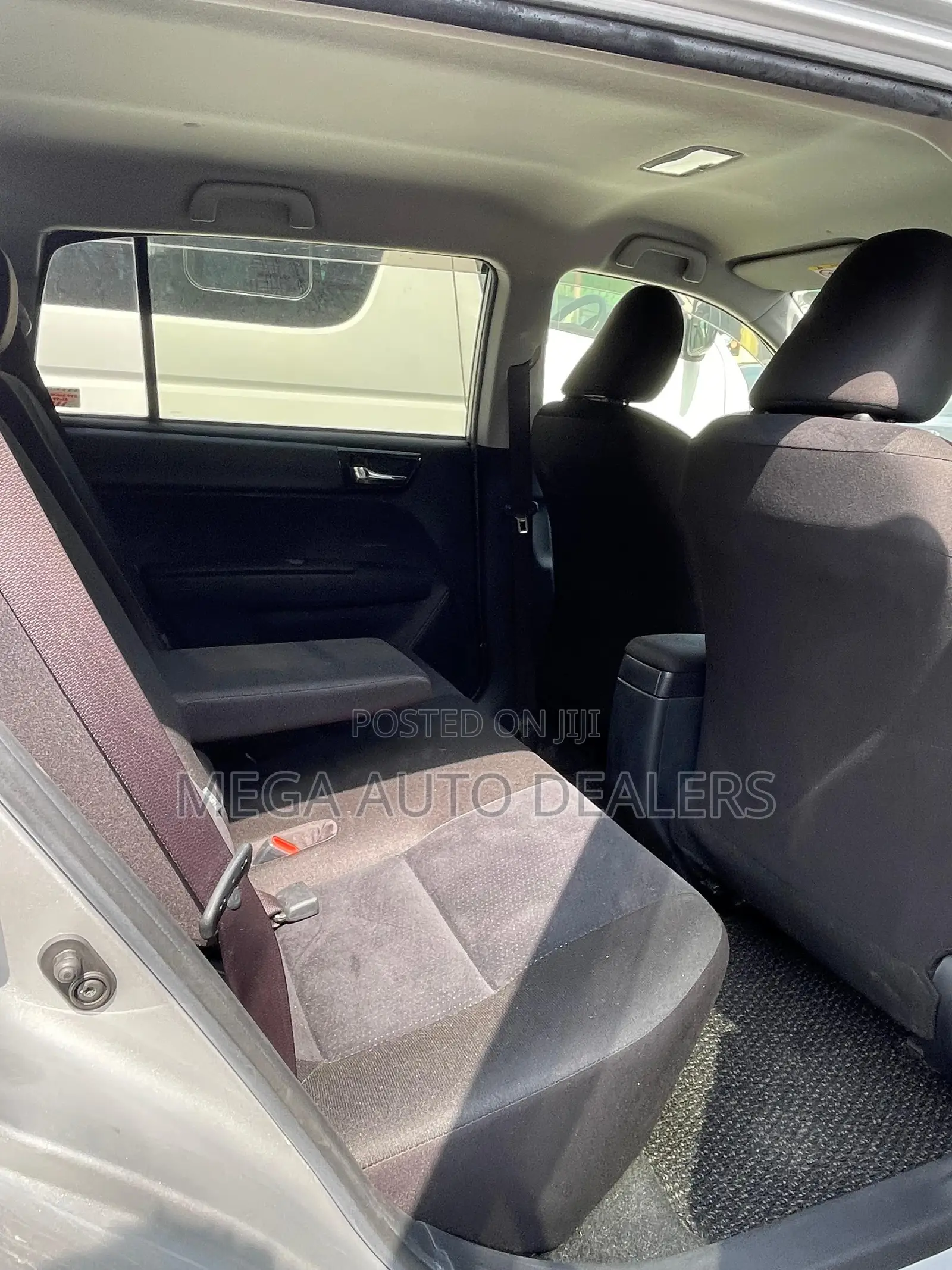 Toyota Corolla Fielder 2018 Silver