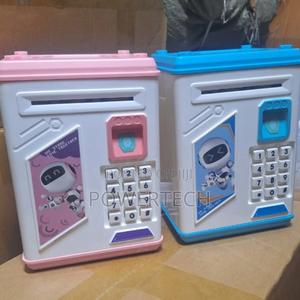 Robot Piggy Bank - thumbnail 2