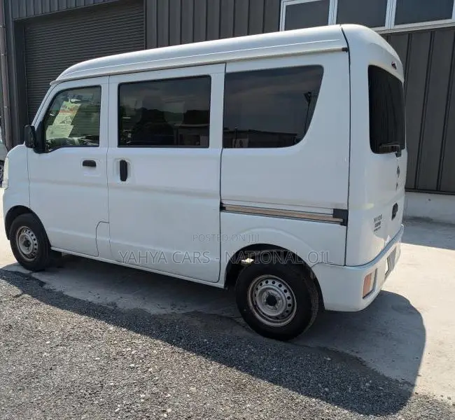 Nissan NV100 Clipper 2018 White