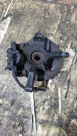 Suzuki Alto 2012 Front Hub