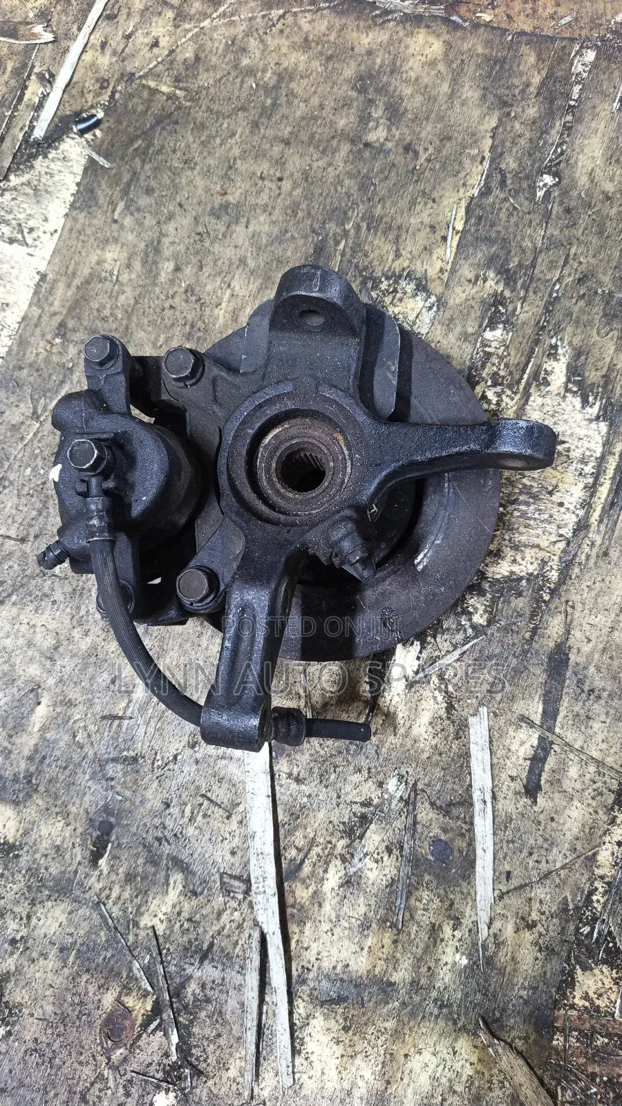 Suzuki Alto 2012 Front Hub
