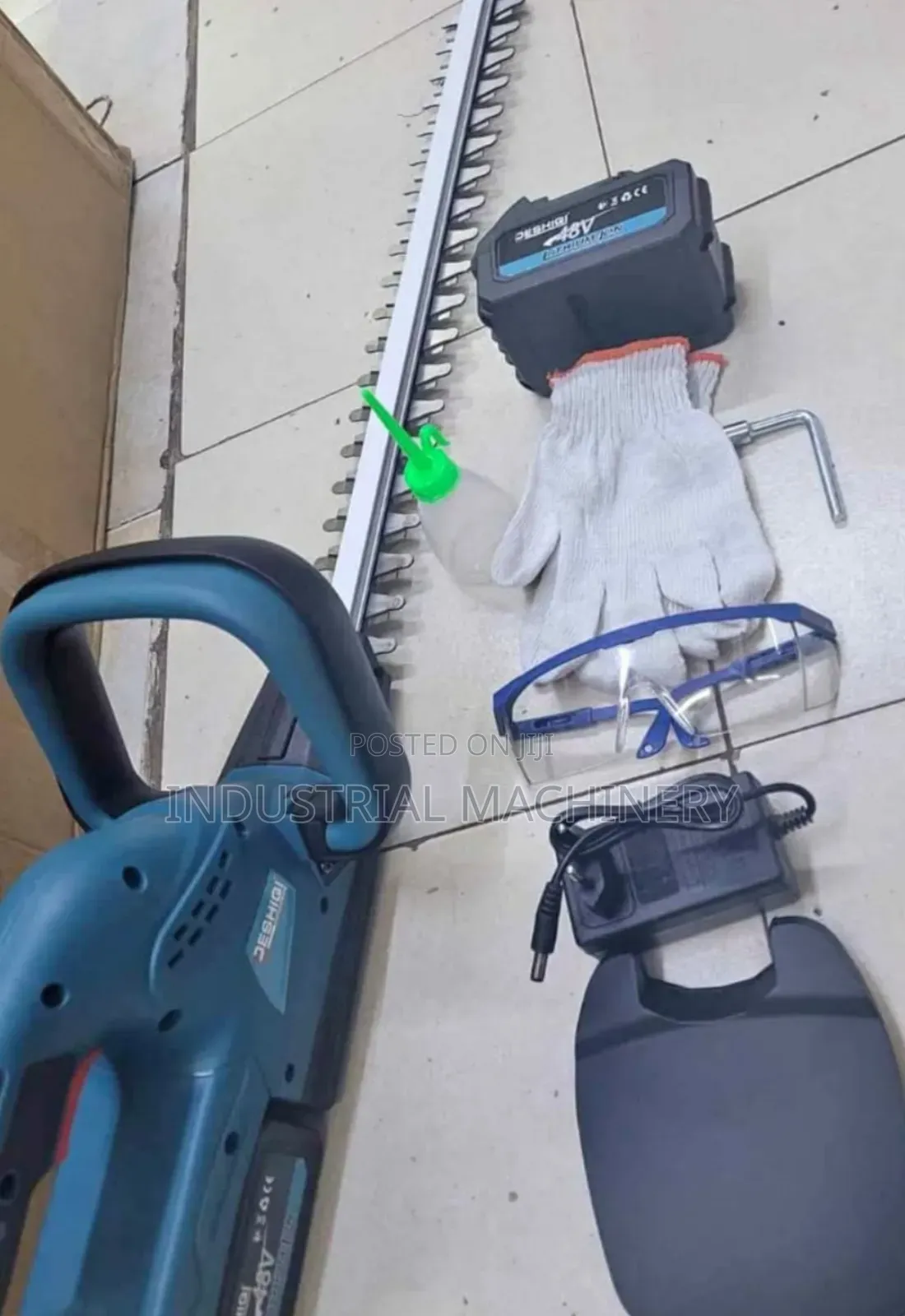 Cordless Hedge Trimmer