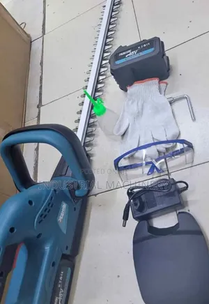 Cordless Hedge Trimmer