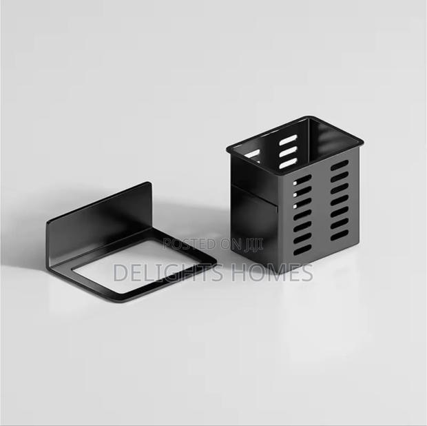 Simple Tooth Brush Holder_nje